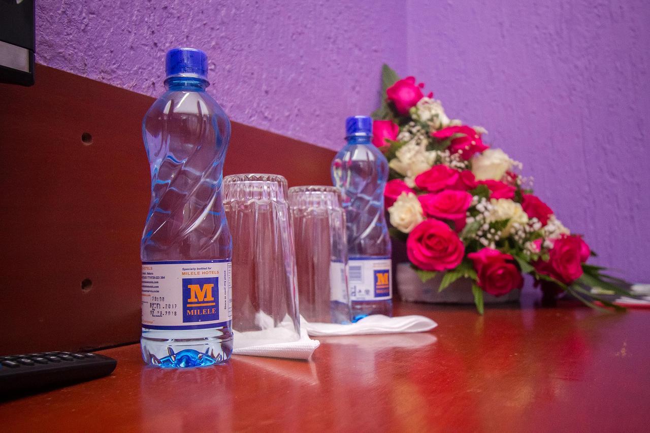 Milele Hotel ナイロビ エクステリア 写真