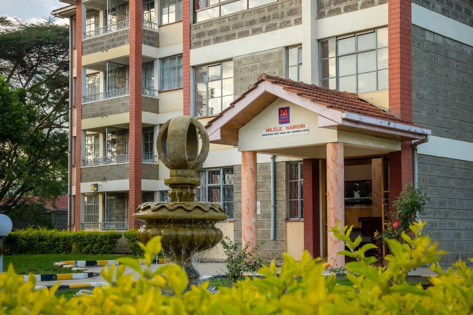 Milele Hotel ナイロビ エクステリア 写真